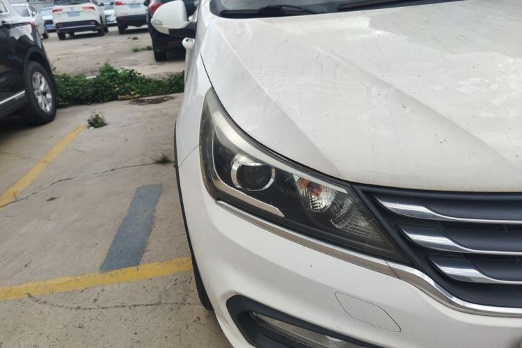 Used Baojun 310W 2017 1.5L Manual Fashion Edition China VI Exterior 6