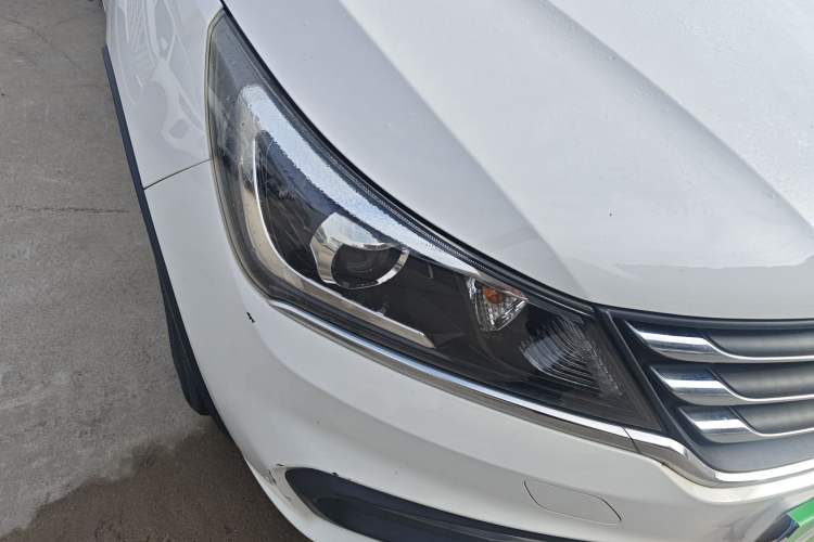 Used Baojun 310W 2017 1.5L Manual Fashion Edition China VI Exterior 6