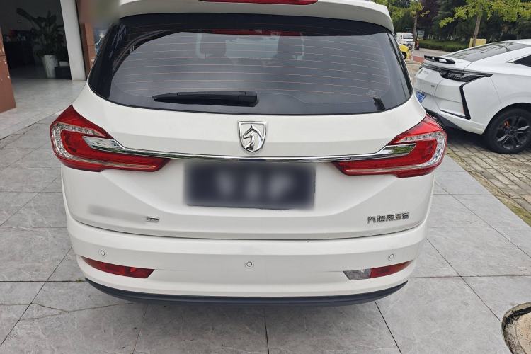 Used Baojun 310W 2017 1.5L Manual Fashion Model China V Exterior 7