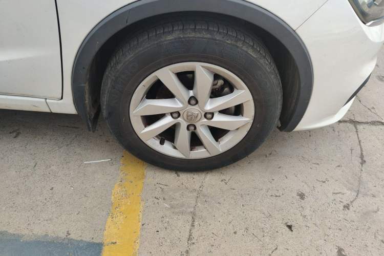Used Baojun 310W 2017 1.5L Manual Fashion Edition China VI Exterior 7