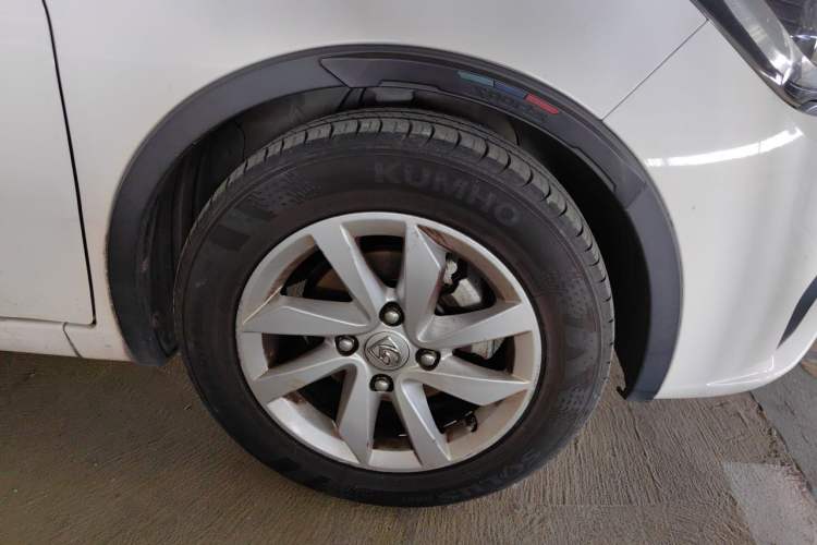 Used Baojun 310W 2017 1.5L Manual Fashion Model China V Exterior 7