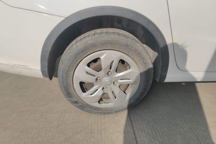 Used Baojun 310W 2017 1.5L Manual Comfort Version China VI Emission Standard Exterior 8