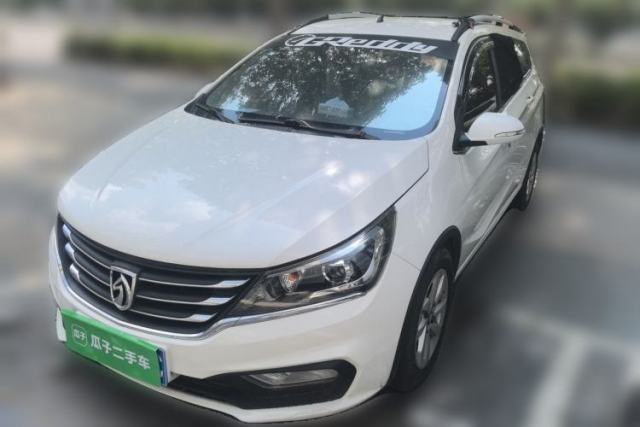 Used Baojun 310W 2017 1.5L Manual Fashion Model China V