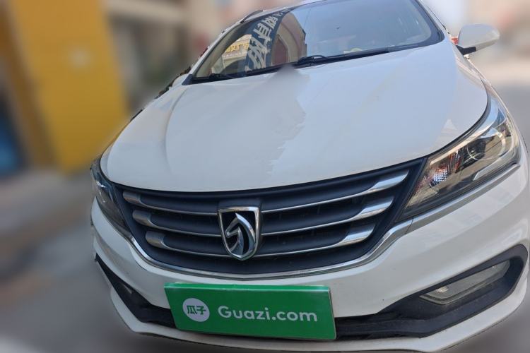 Used Baojun 310W 2017 1.5L Manual Comfort Version China VI Emission Standard Front
