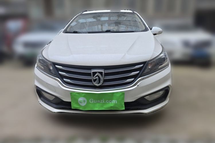 Used Baojun 310W 2017 1.5L Manual Fashion Model China V Front