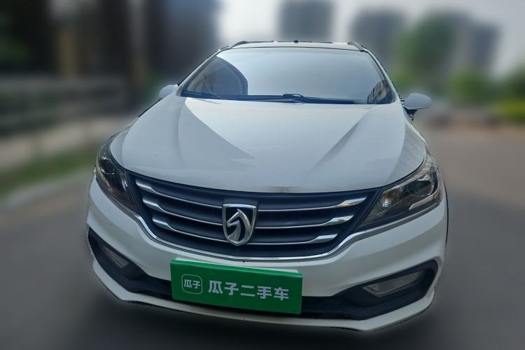 Used Baojun 310W 2017 1.5L Manual Comfort Version China VI Emission Standard Front
