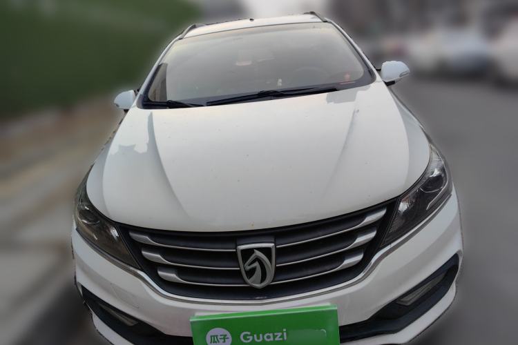 Used Baojun 310W 2017 1.5L Manual Fashion Model China V Front