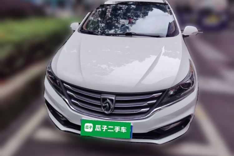 Used Baojun 310W 2017 1.5L Manual Fashion Model China V Front