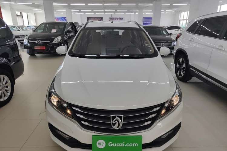 Used Baojun 310W 2017 1.5L Manual Comfort Version China VI Emission Standard Front