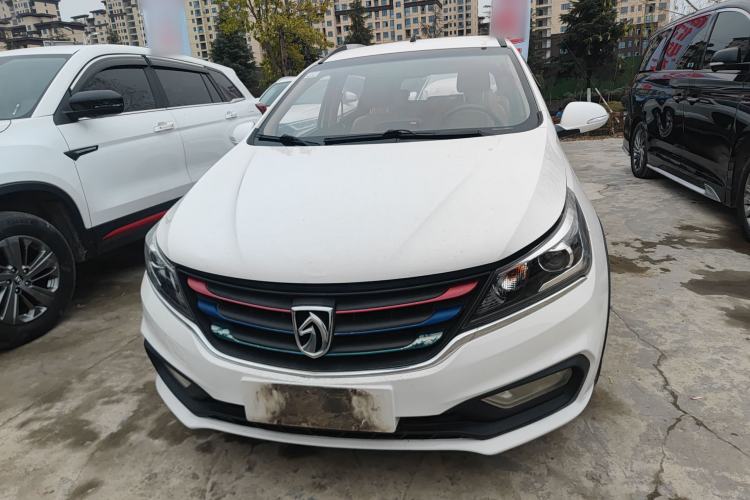 Used Baojun 310W 2017 1.5L Manual Fashion Model China V Front