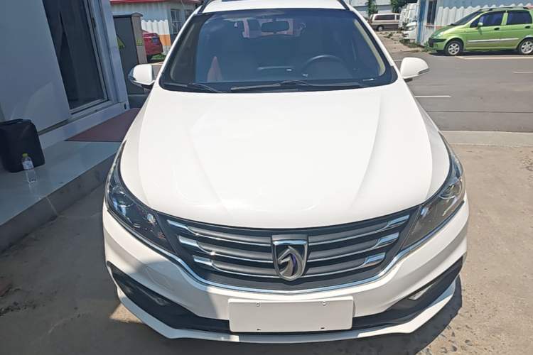 Used Baojun 310W 2017 1.5L Manual Luxury Edition China V Front