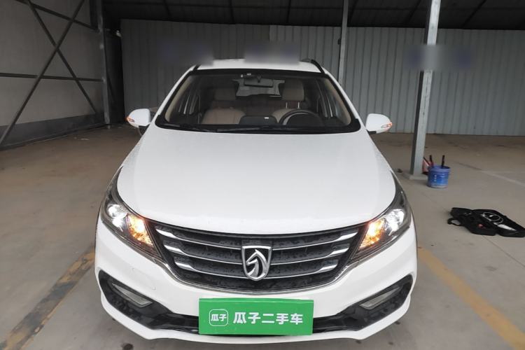 Used Baojun 310W 2017 1.5L Manual Fashion Model China V Front