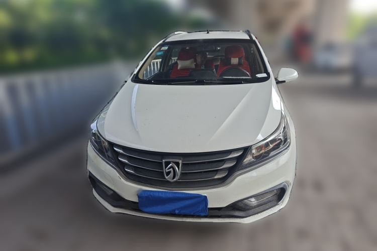 Used Baojun 310W 2017 1.5L Manual Comfort Version China VI Emission Standard Front