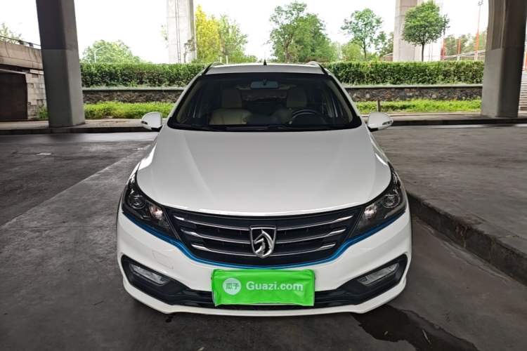 Used Baojun 310W 2017 1.5L Manual Fashion Model China V Front