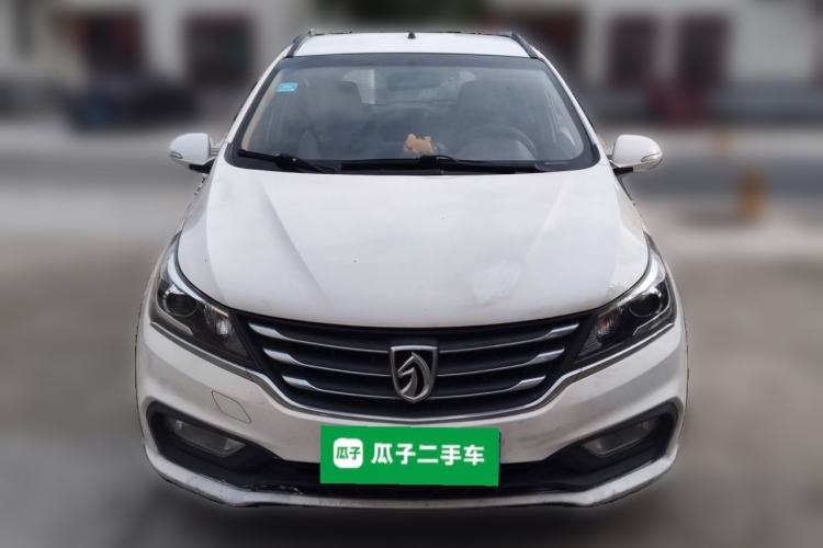 Used Baojun 310W 2017 1.5L Manual Fashion Model China V Front