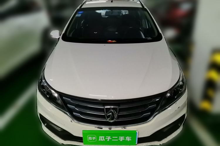 Used Baojun 310W 2017 1.5L Manual Fashion Model China V Front