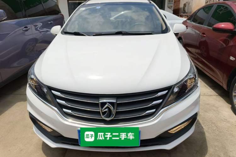 Used Baojun 310W 2017 1.5L Manual Comfort Version China VI Emission Standard Front