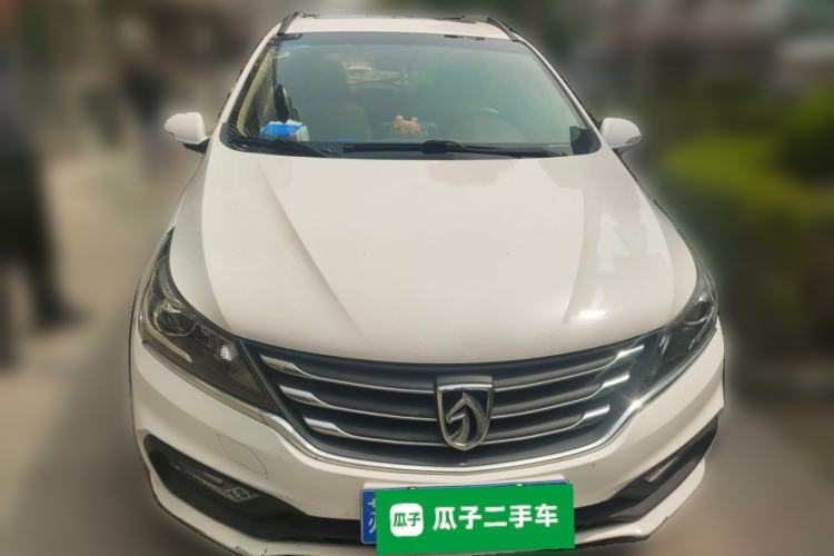 Used Baojun 310W 2017 1.5L Manual Luxury Version China VI Front
