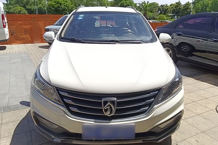 Used Baojun 310W 2017 1.5L Manual Fashion Model China V Front