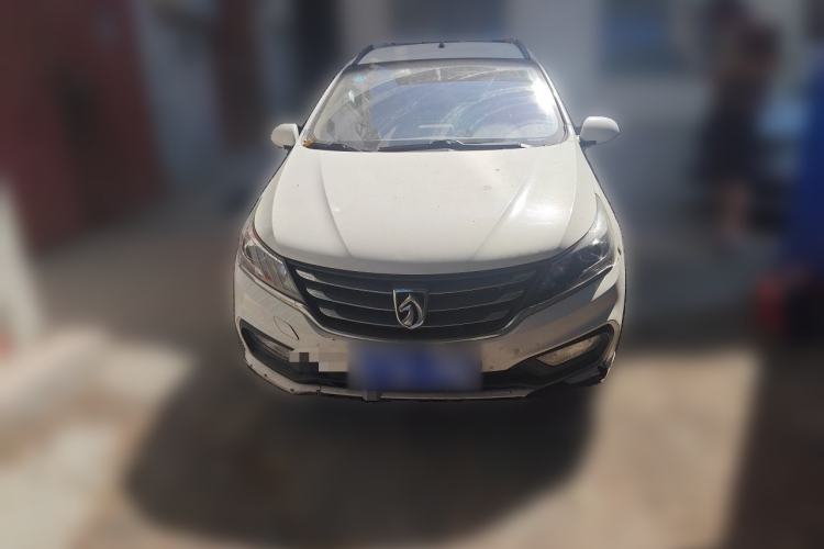 Used Baojun 310W 2017 1.5L Manual Comfort Version China VI Emission Standard Front