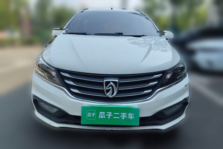 Used Baojun 310W 2017 1.5L Manual Fashion Model China V Front