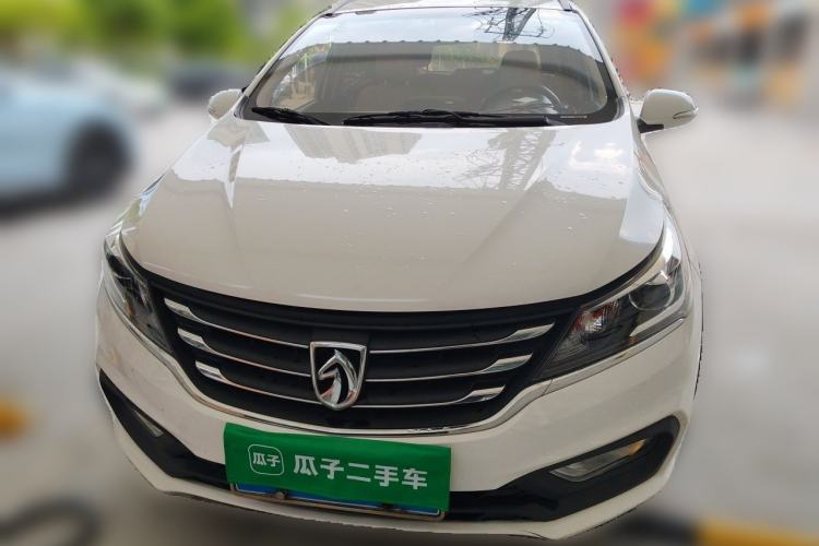 Used Baojun 310W 2017 1.5L Manual Fashion Model China V Front