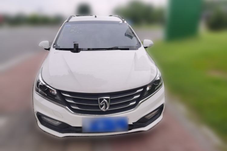 Used Baojun 310W 2017 1.5L Manual Fashion Model China V Front