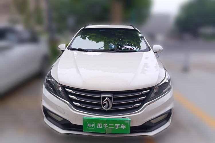 Used Baojun 310W 2017 1.5L Manual Fashion Model China V Front