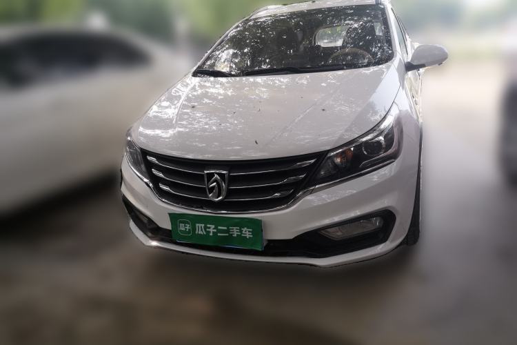 Used Baojun 310W 2017 1.5L Manual Comfort Version China VI Emission Standard Front