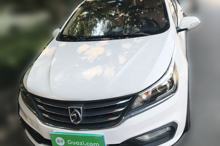 Used Baojun 310W 2017 1.5L Manual Fashion Model China V Front