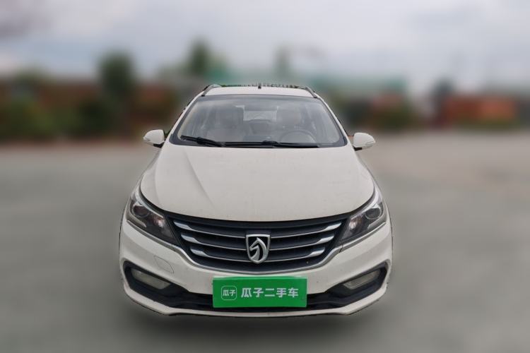 Used Baojun 310W 2017 1.5L Manual Fashion Model China V Front