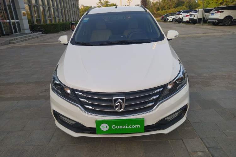 Used Baojun 310W 2017 1.5L Manual Fashion Edition China VI Front