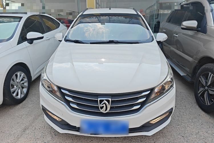 Used Baojun 310W 2017 1.5L Manual Fashion Model China V Front