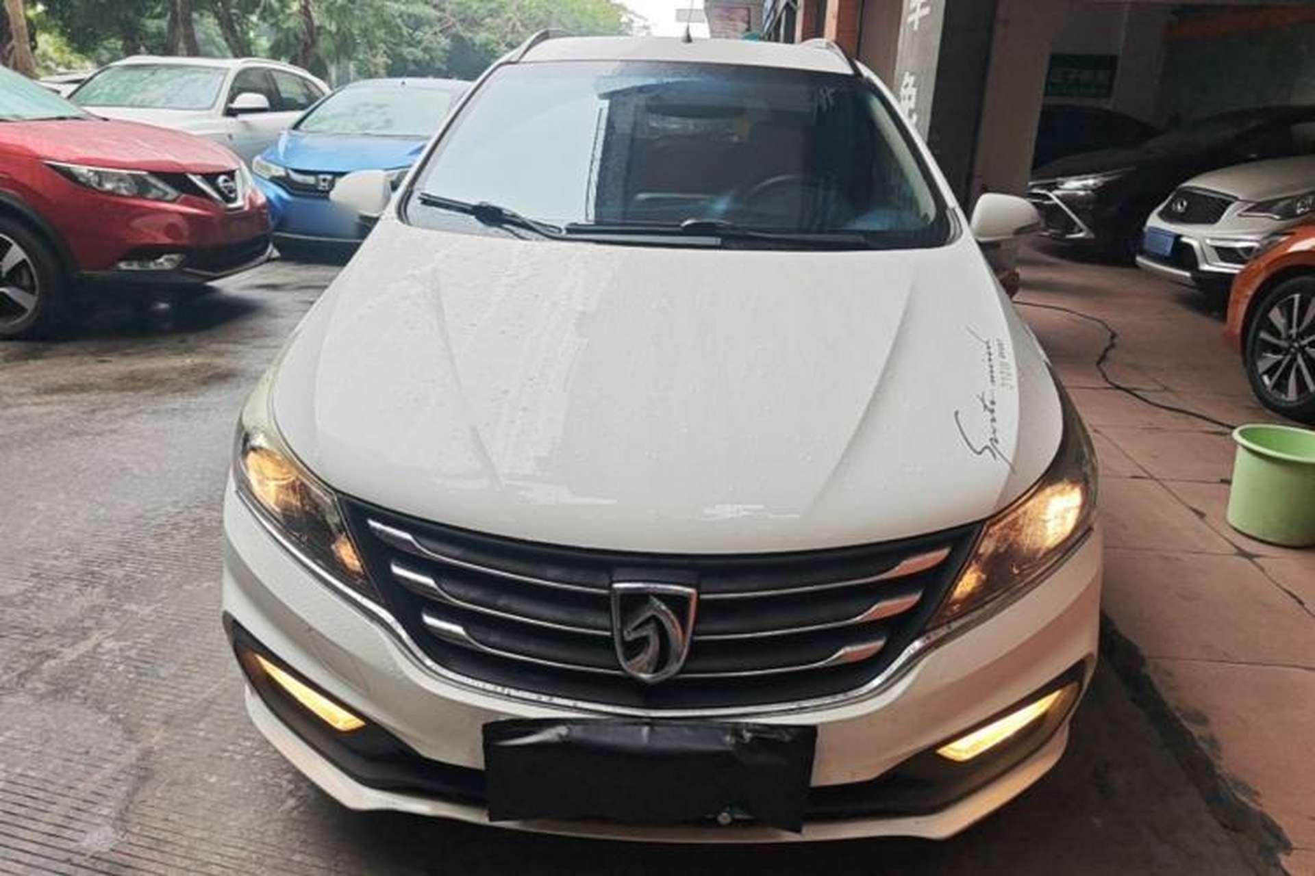 Used Baojun 310W 2017 1.5L Manual Fashion Model China V Front