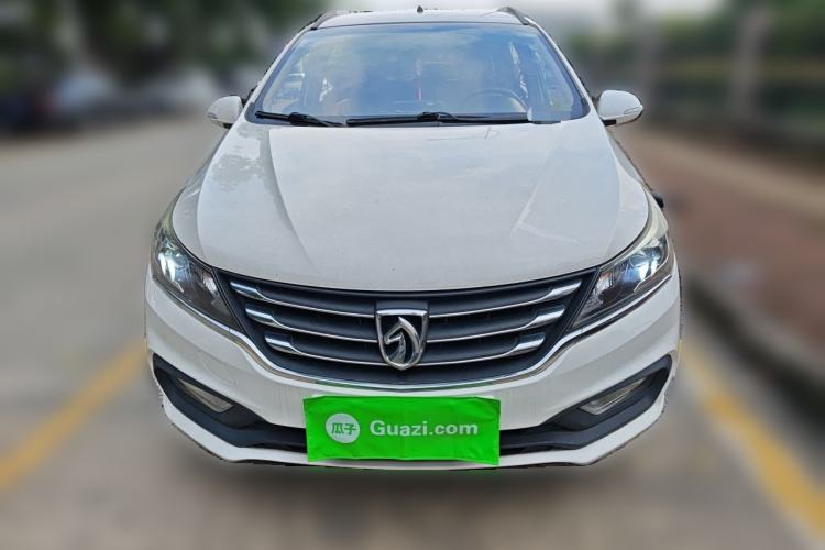 Used Baojun 310W 2017 1.5L Manual Fashion Model China V Front