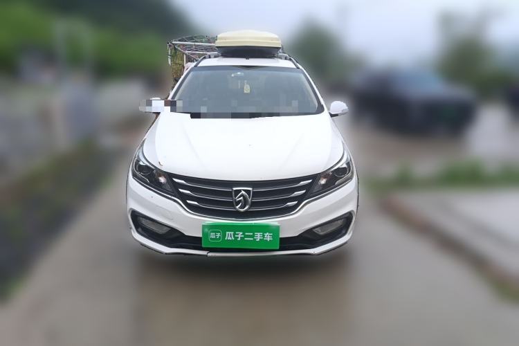 Used Baojun 310W 2017 1.5L Manual Fashion Model China V Front