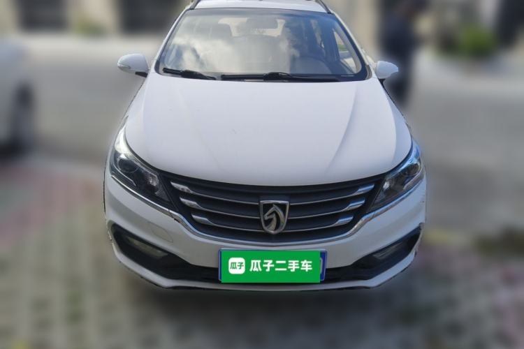 Used Baojun 310W 2017 1.5L Manual Fashion Model China V Front