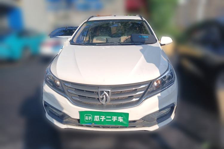 Used Baojun 310W 2017 1.5L Manual Comfort Version China VI Emission Standard Front