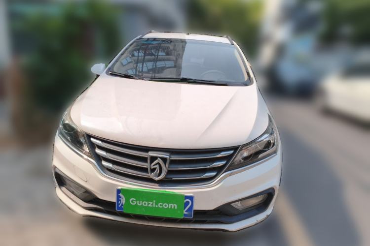 Used Baojun 310W 2017 1.5L Manual Comfort Version China VI Emission Standard Front