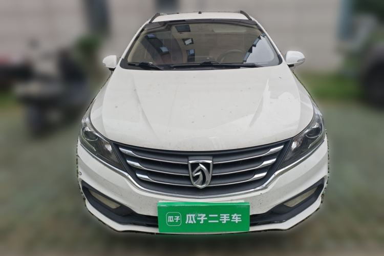 Used Baojun 310W 2017 1.5L Manual Fashion Model China V Front