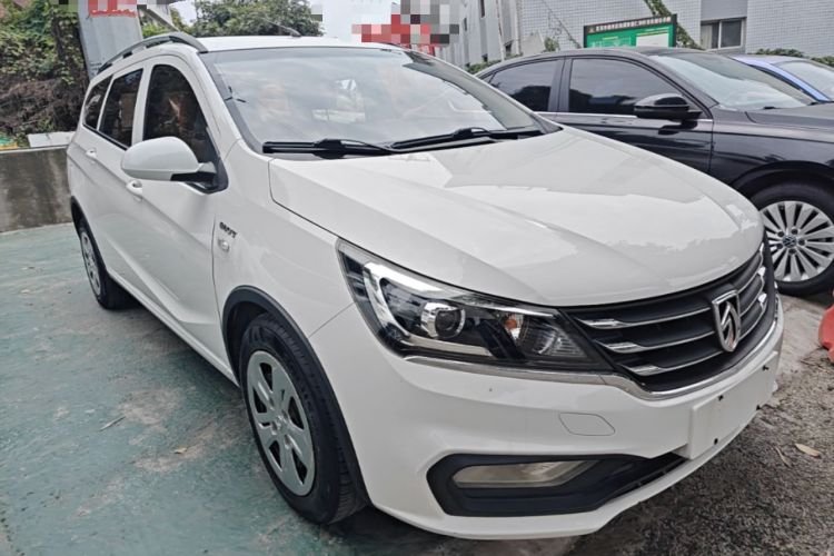 Used Baojun 310W 2017 1.5L Manual Comfort Version China V Front Right 45 Deg