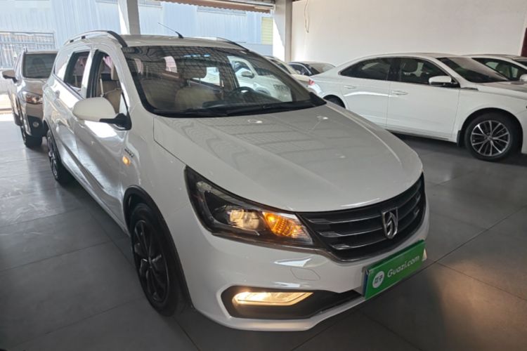 Used Baojun 310W 2017 1.5L Manual Comfort Version China V Front Right 45 Deg