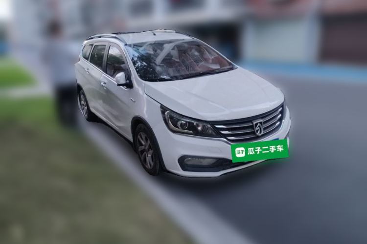 Used Baojun 310W 2017 1.5L Manual Comfort Version China V Front Right 45 Deg
