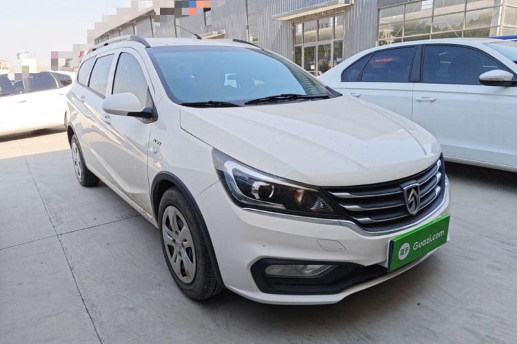 Used Baojun 310W 2017 1.5L Manual Comfort Version China V Front Right 45 Deg