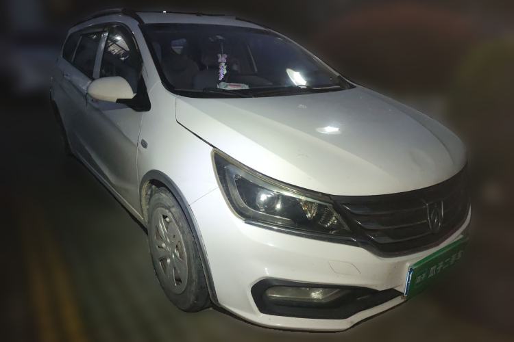 Used Baojun 310W 2017 1.5L Manual Comfort Version China VI Emission Standard Front Right 45 Deg