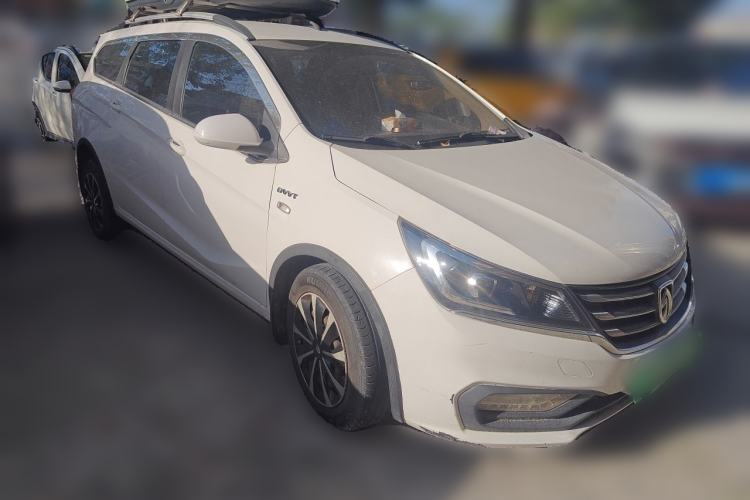 Used Baojun 310W 2017 1.5L Manual Comfort Version China V Front Right 45 Deg