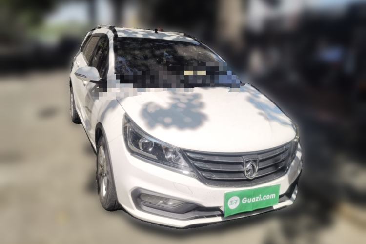 Used Baojun 310W 2017 1.5L Manual Fashion Model China V Front Right 45 Deg