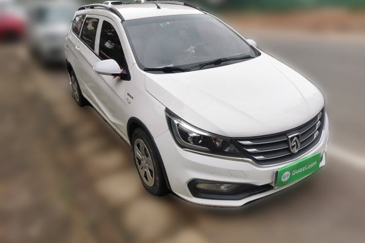 Used Baojun 310W 2017 1.5L Manual Comfort Version China V Front Right 45 Deg