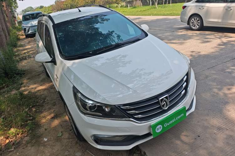Used Baojun 310W 2017 1.5L Manual Comfort Version China V Front Right 45 Deg