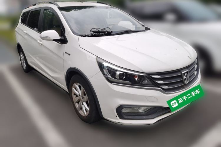Used Baojun 310W 2017 1.5L Manual Fashion Model China V Front Right 45 Deg